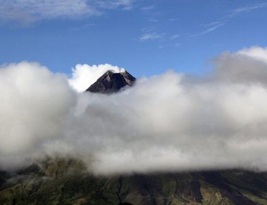 Извержение вулкана Mayon